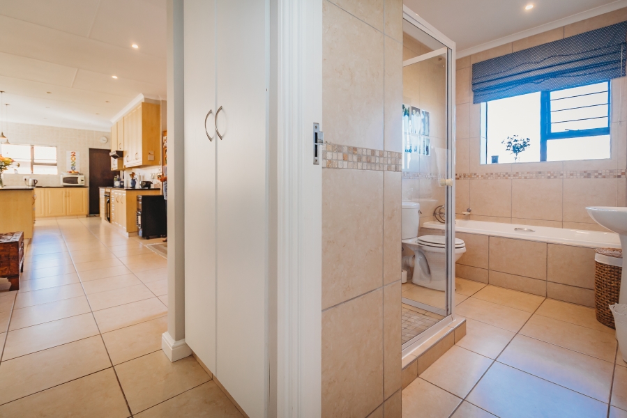 3 Bedroom Property for Sale in Heather Park Western Cape
